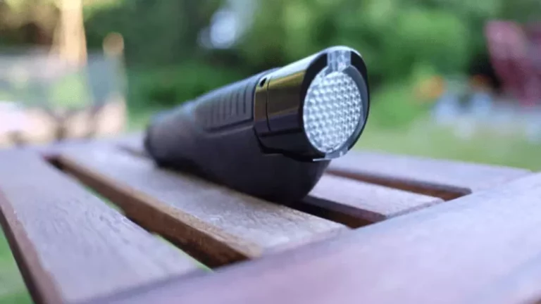 Searching for Handlebar Grips with Turn Signals? Discover the RideOut Firefly