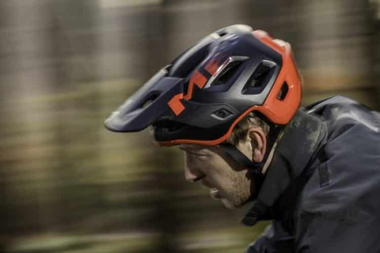 8 Best Mountain Bike Helmet Of 2020 Bike Smarts