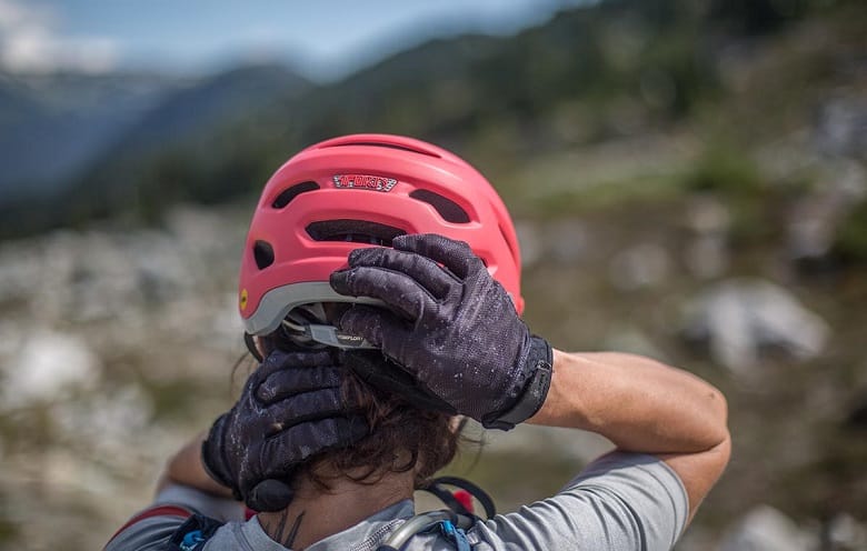 How to Choose a Mountain Bike Helmet