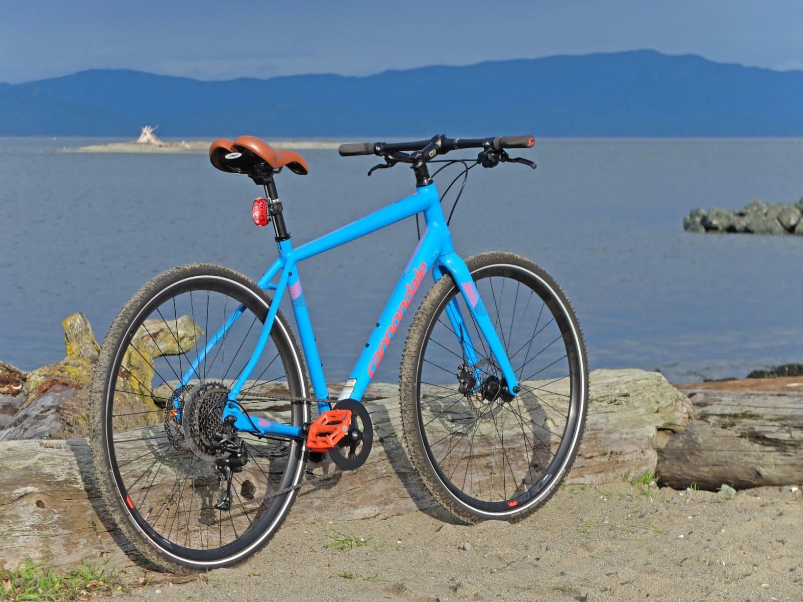 gravel hybrid bike