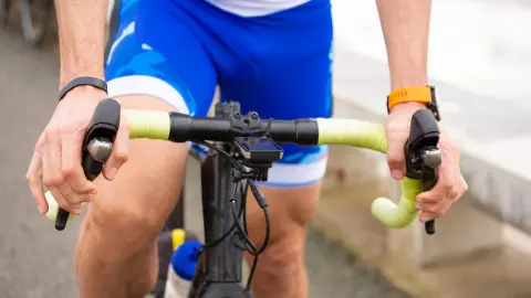 does cycling build leg muscle