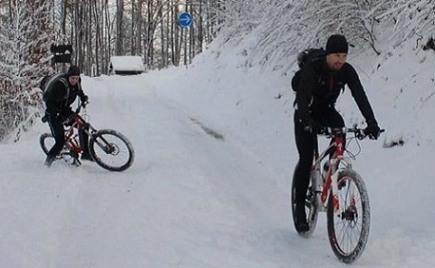 is it safe to ride your bike in the winter
